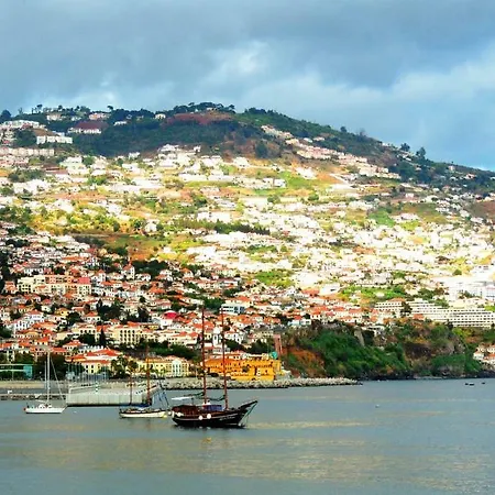 Old Town House Madeira Фуншал