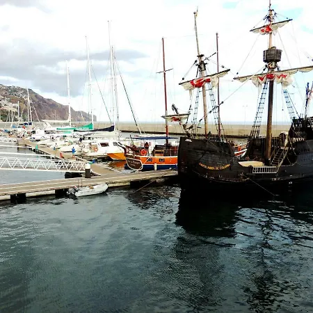 Old Town House Madeira Фуншал