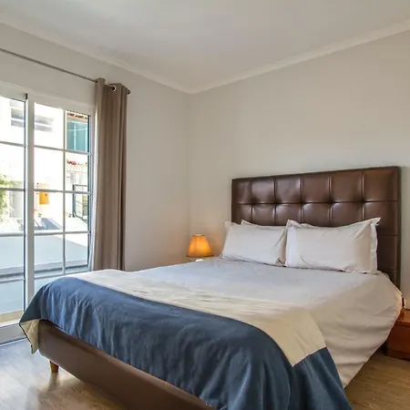 Old Town House Madeira פונשל